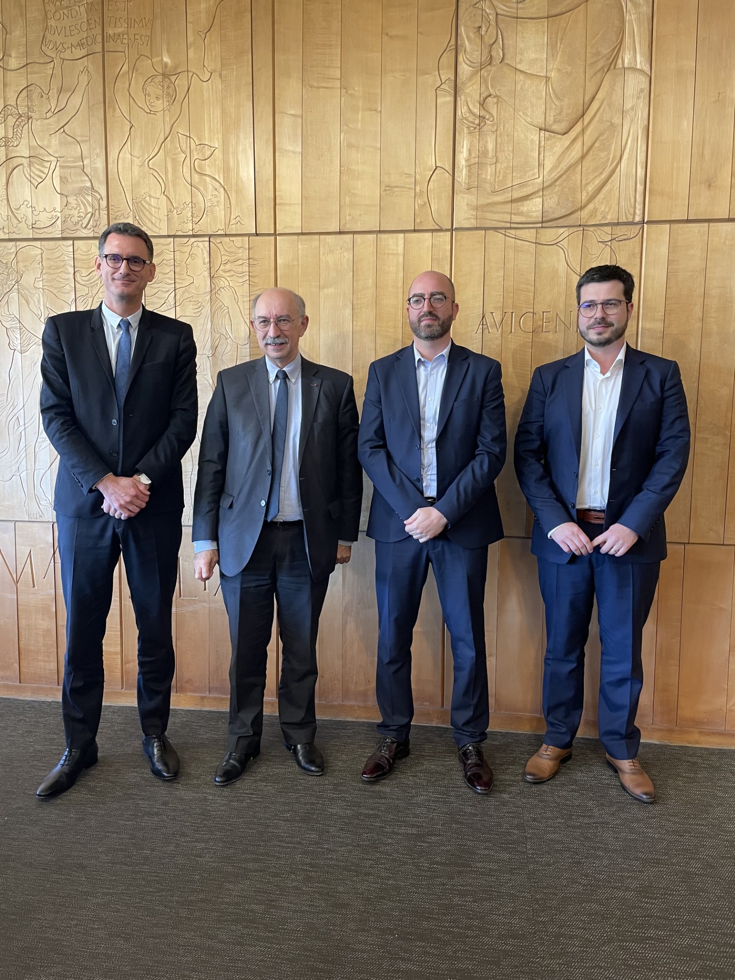 20251105 Nomination professeurs.jpg (745 KB)