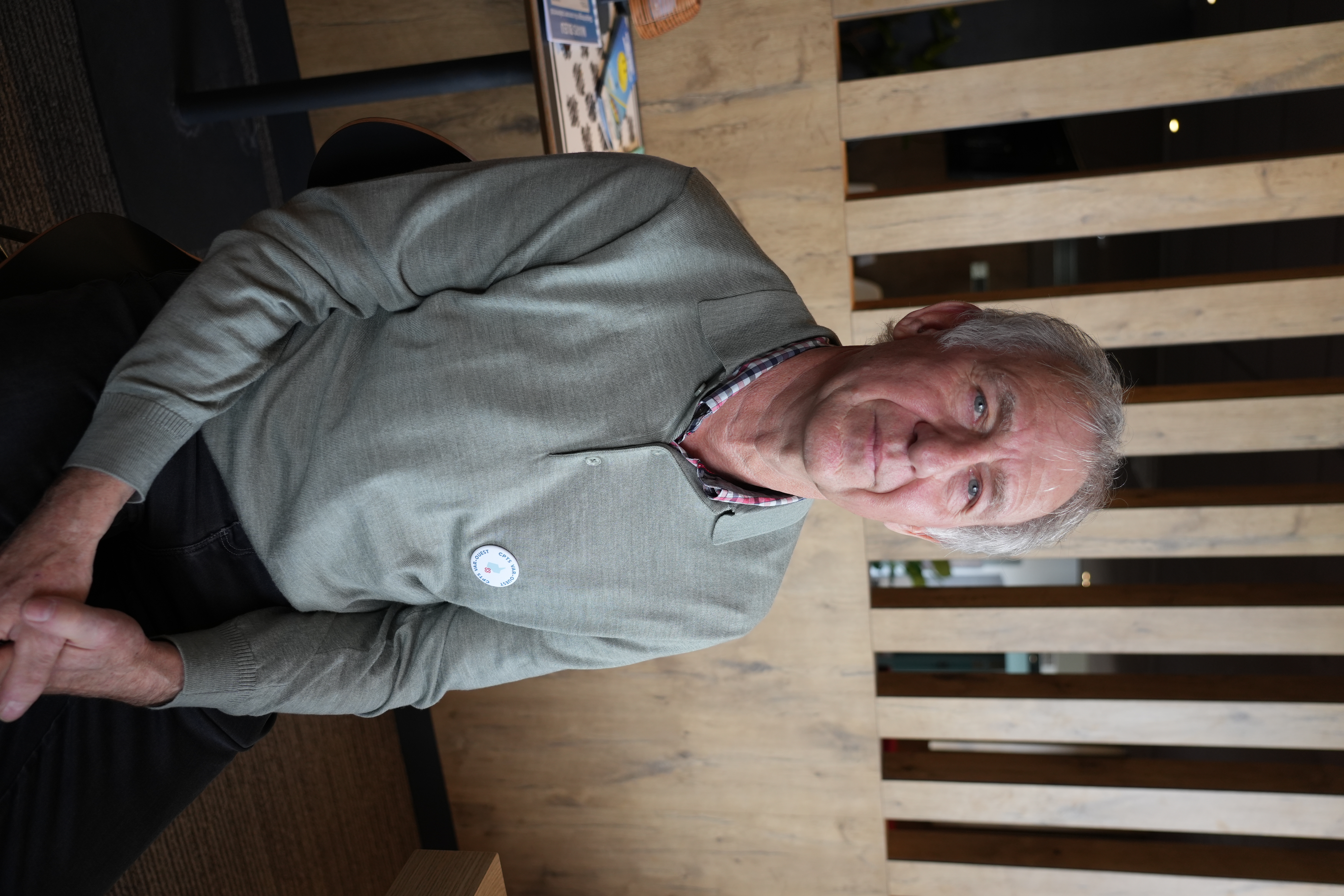 VIP05685-1.JPG (9.34 MB)