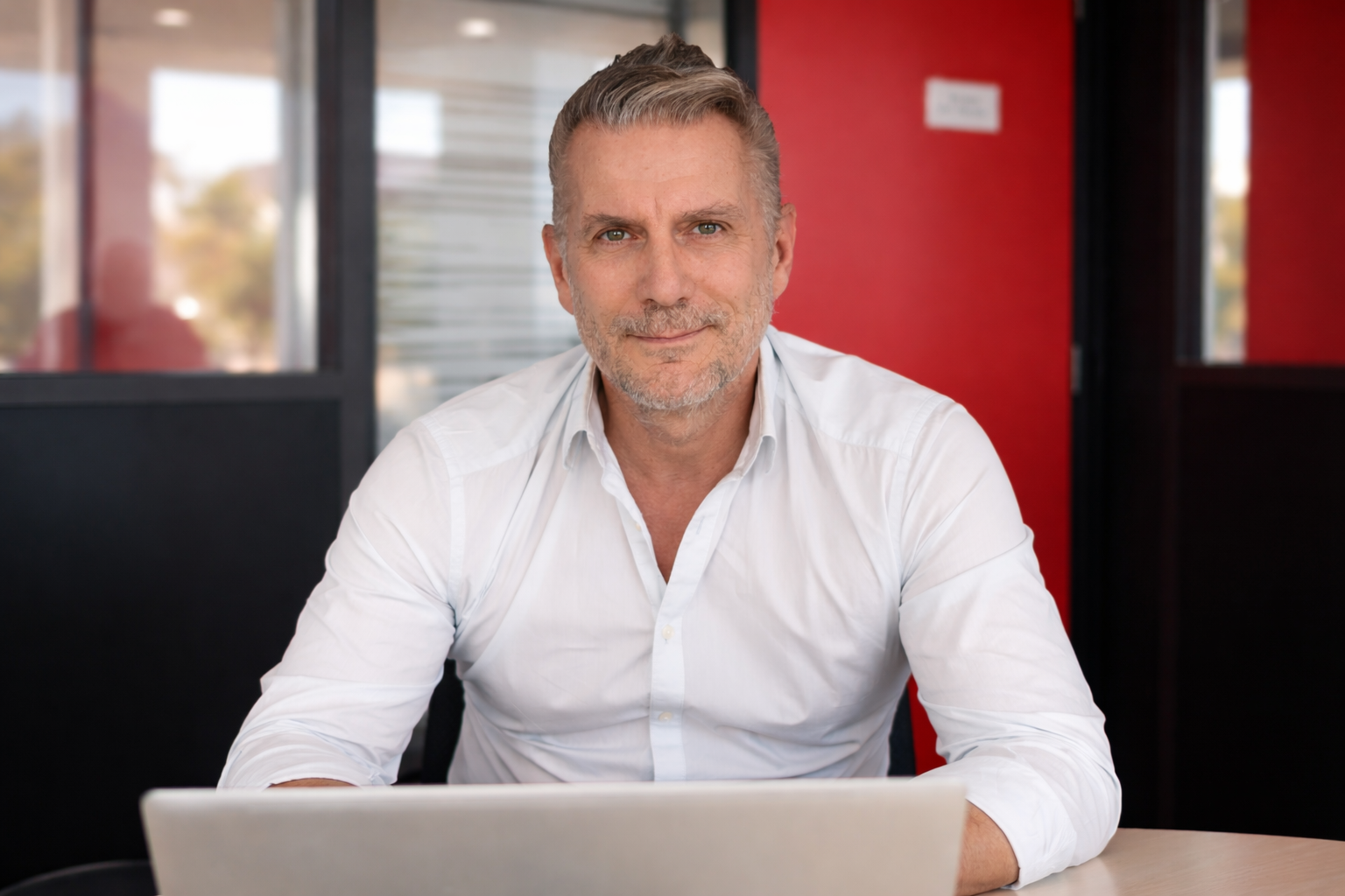 Burno Dartiguenave - bureau.png (1.70 MB)