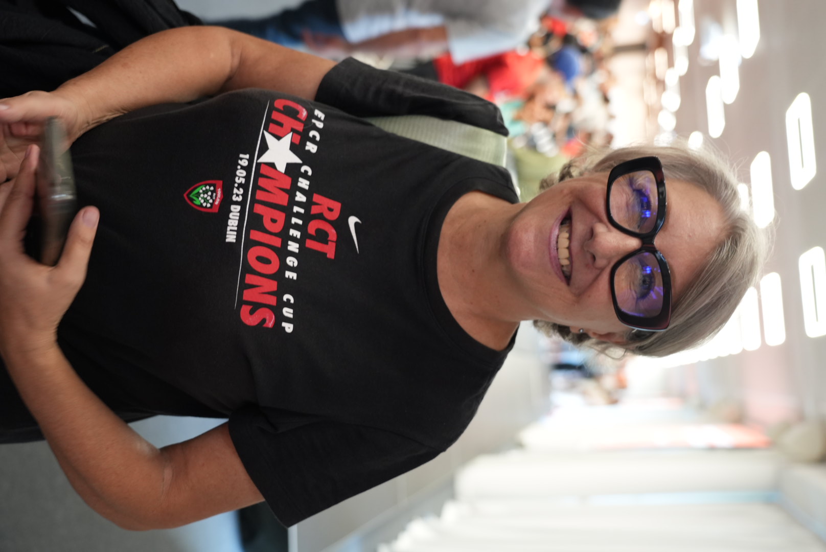 Marie-Christine supportrice du RCT Bernard Lemaitre, président du RCT rencontre des supporters © Conrad Eberhaerd.jpg (286 KB)